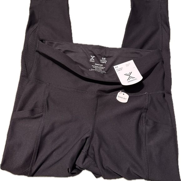 Athleta 🏷️ NWT - Interval Stash Laser Cut 7/8 Tights Size Women’s Med Charcoal - Picture 4 of 6